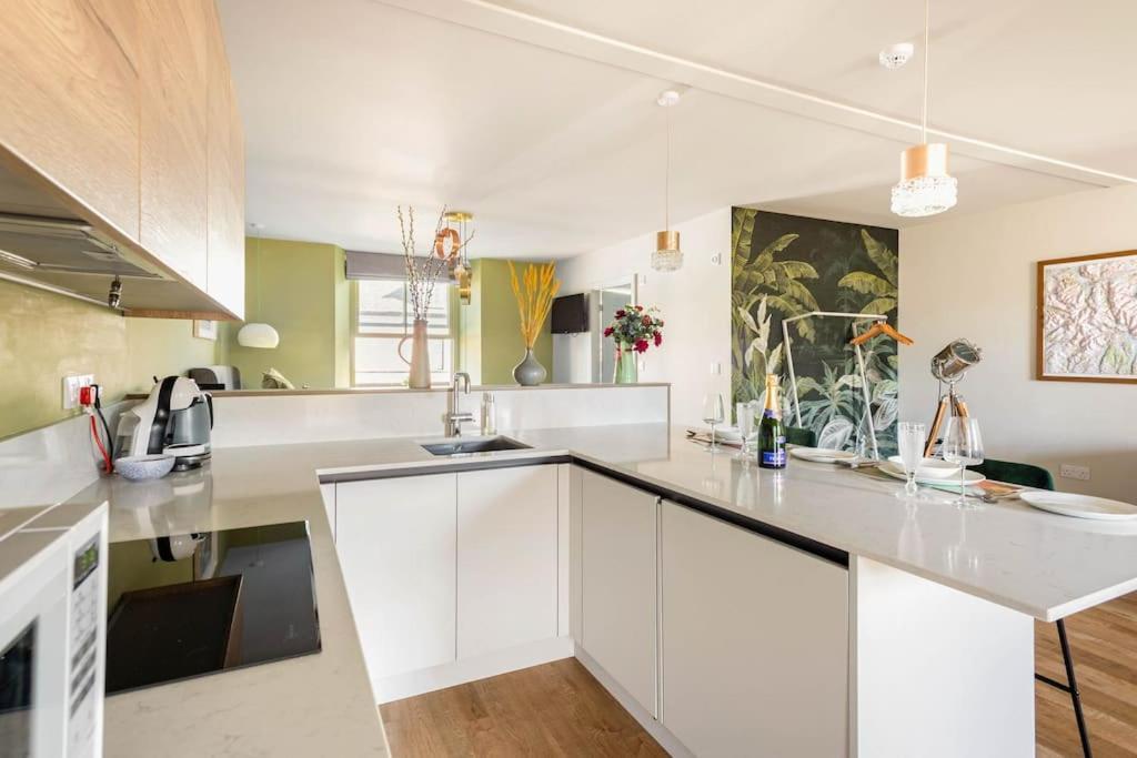 Shamrock, Bowness On Windermere, Superb One Bedroom Apartment With Private Parking المظهر الخارجي الصورة